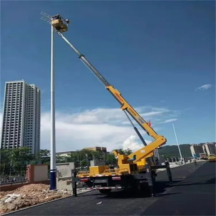 博罗维修路灯的曲臂升降车出租